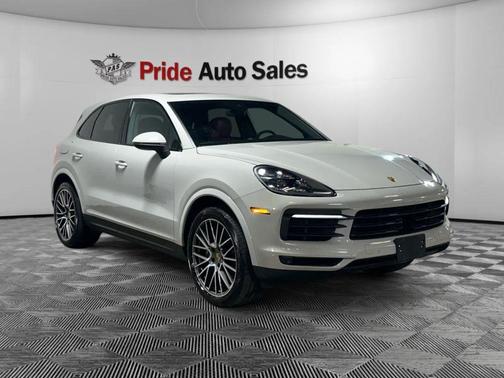 2022 Porsche Cayenne Cayenne