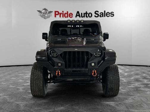 2021 Jeep Gladiator Willys Pickup 4D 5 ft