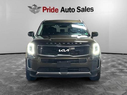 2022 Kia Telluride S Sport Utility 4D