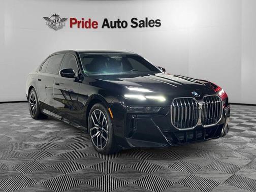 2025 BMW 760 760i xDrive Sedan 4D