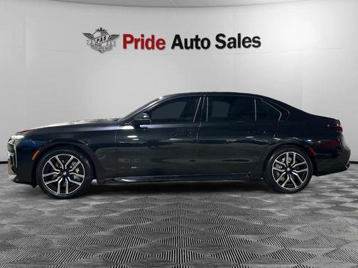 2025 BMW 760 760i xDrive Sedan 4D