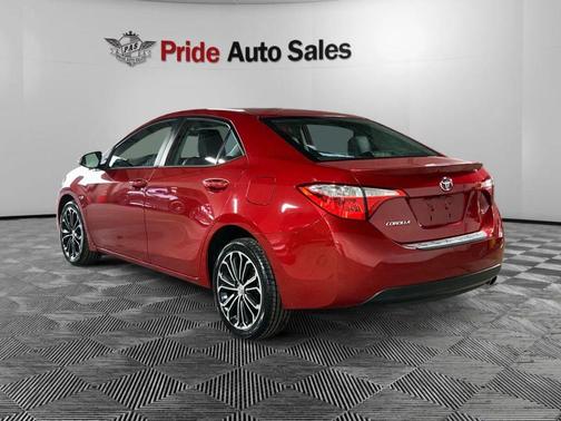 2015 Toyota Corolla S Plus