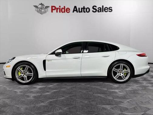 2018 Porsche Panamera E-Hybrid 4