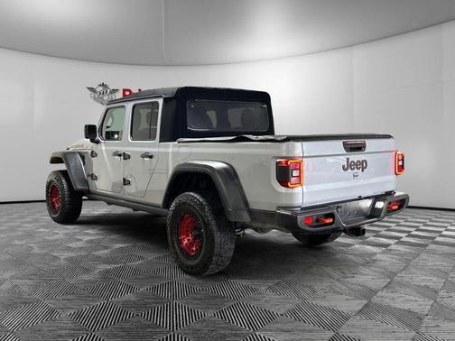 2022 Jeep Gladiator Mojave Pickup 4D 5 ft