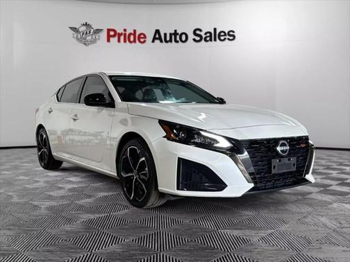 2024 Nissan Altima 2.5 SR Sedan 4D