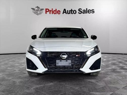 2024 Nissan Altima 2.5 SR Sedan 4D