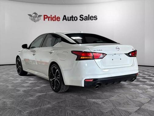 2024 Nissan Altima 2.5 SR Sedan 4D