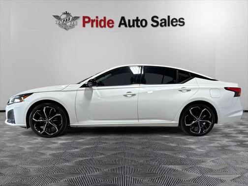 2024 Nissan Altima 2.5 SR Sedan 4D