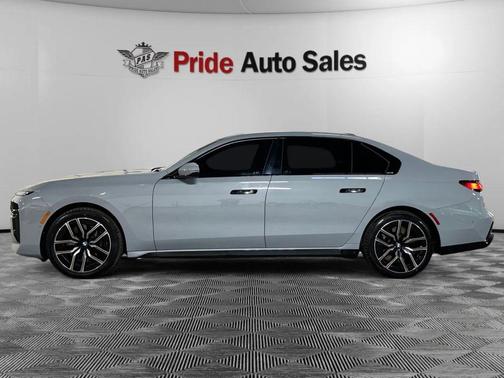 2023 BMW 760 760i xDrive Sedan 4D