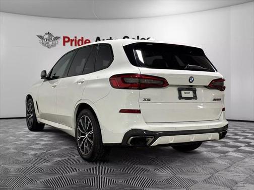 2020 BMW X5 M50i