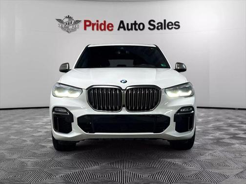 2020 BMW X5 M50i