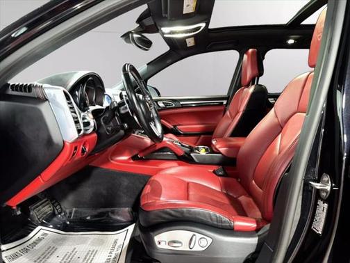 2018 Porsche Cayenne Platinum Edition