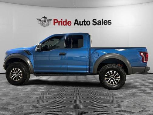2020 Ford F-150 Raptor Pickup 4D 5 1/2 ft