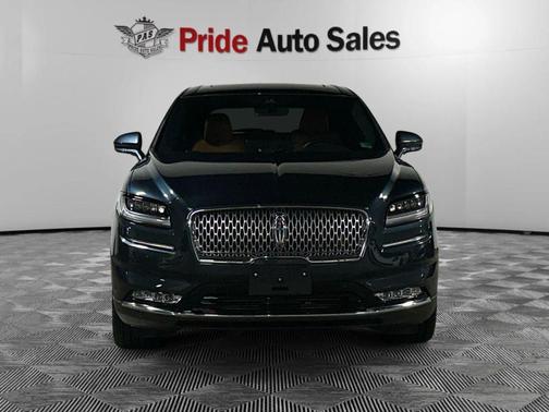 2022 Lincoln Nautilus Black Label