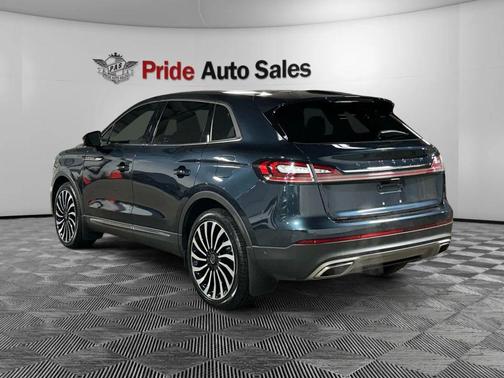 2022 Lincoln Nautilus Black Label