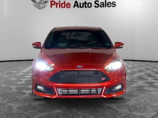 2018 Ford Focus ST Base