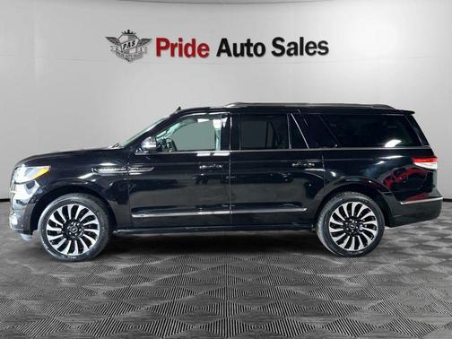 2022 Lincoln Navigator L Black Label