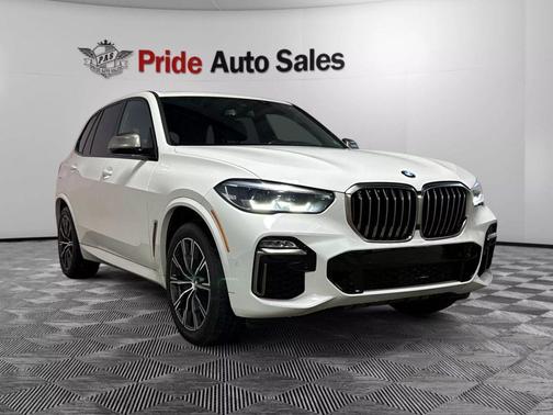 2020 BMW X5 M50i