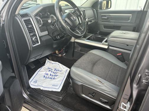 2014 RAM 1500 SLT