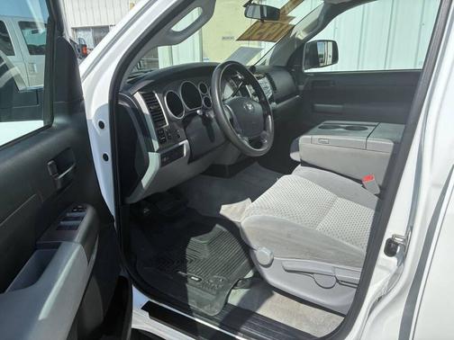 2011 Toyota Tundra Grade