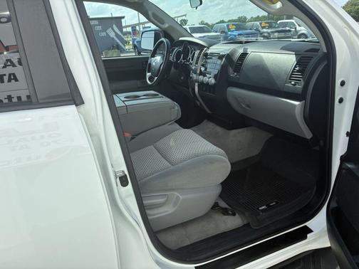 2011 Toyota Tundra Grade