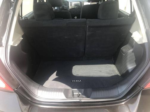 2012 Nissan Versa 1.8 S