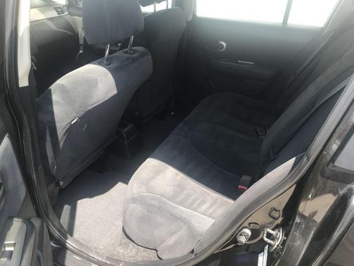 2012 Nissan Versa 1.8 S
