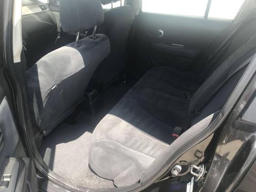 2012 Nissan Versa 1.8 S