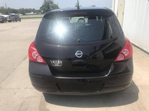 2012 Nissan Versa 1.8 S