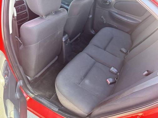 2005 Dodge Neon SXT