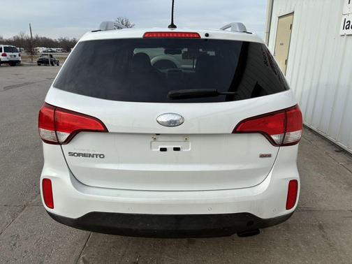 2015 Kia Sorento LX