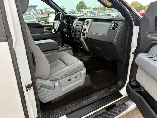 2011 Ford F-150 CAB