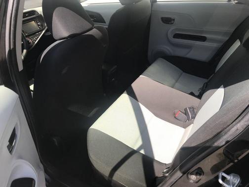 2012 Toyota Prius c