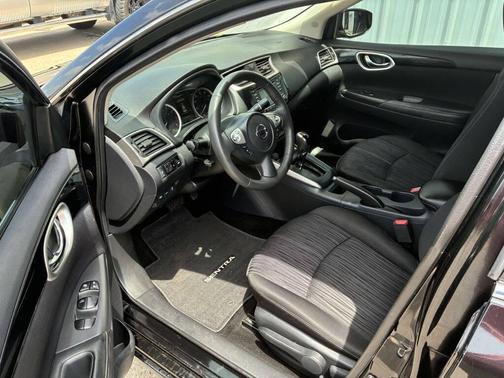 Black 2017 Nissan Sentra SV