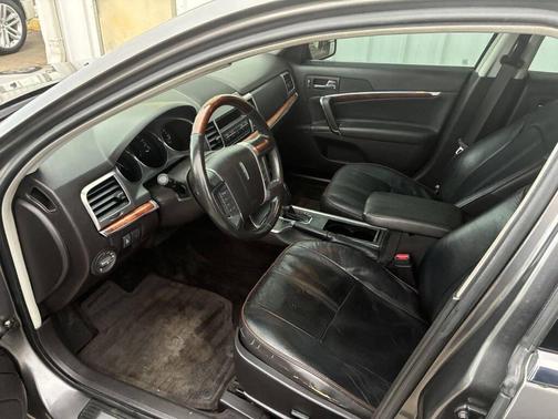 2011 Lincoln MKZ Base