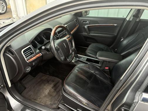 2011 Lincoln MKZ Base