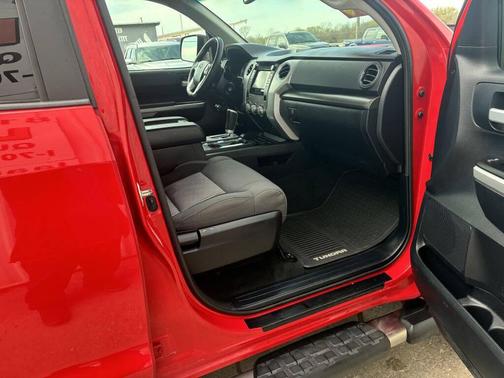 2014 Toyota Tundra SR