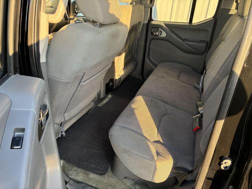 2014 Nissan Frontier SV