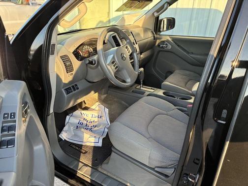 2014 Nissan Frontier SV