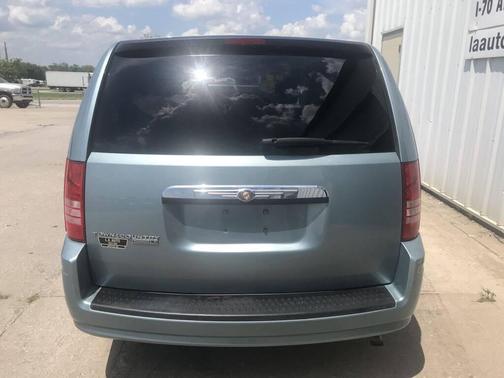 2008 Chrysler Town & Country LX
