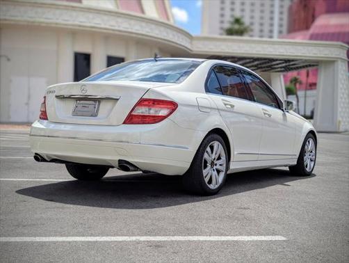 2011 Mercedes-Benz C-Class Luxury