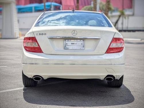 2011 Mercedes-Benz C-Class Luxury