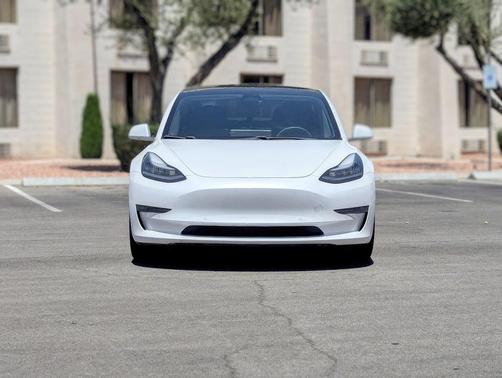 Pearl White Multi-Coat 2020 Tesla Model 3 Long Range