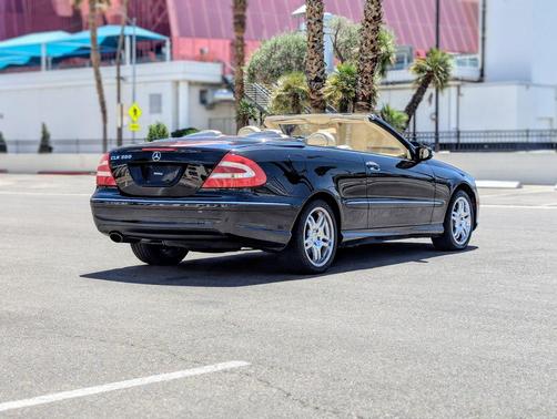 BLACK 2004 Mercedes-Benz CLK-Class 500 Cabriolet