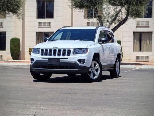 Bright White Clearcoat 2016 Jeep Compass Sport