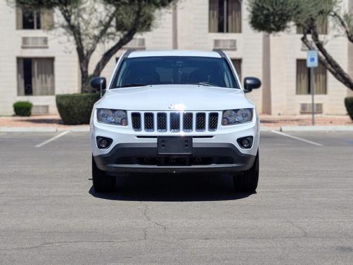 Bright White Clearcoat 2016 Jeep Compass Sport