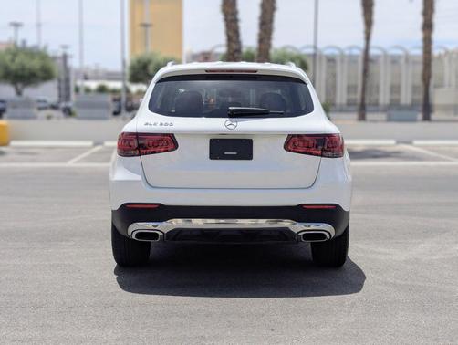 WHITE 2021 Mercedes-Benz GLC 300 Base