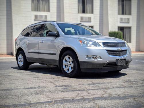 2012 Chevrolet Traverse LS