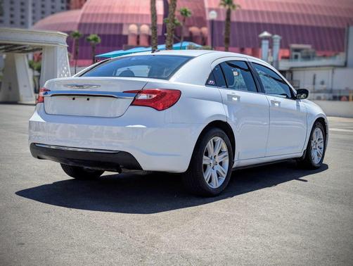 2014 Chrysler 200 Touring