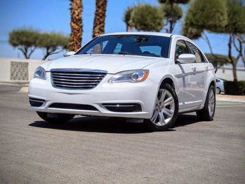 2014 Chrysler 200 Touring